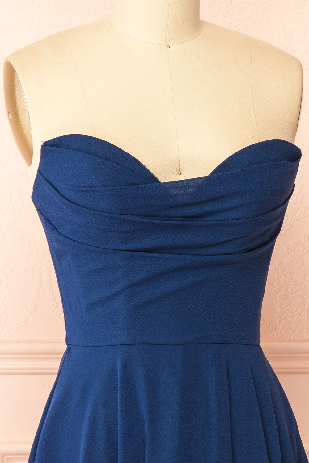 Tamy Navy | Short Chiffon Dress with Sweetheart Neckline