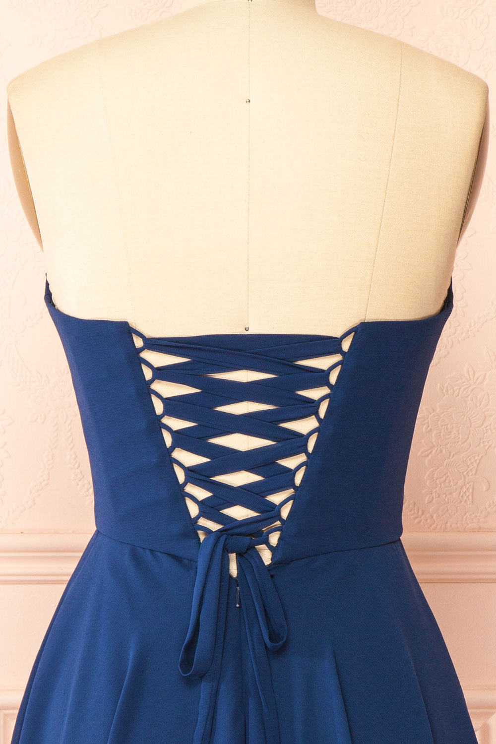 Tamy Navy | Short Chiffon Dress with Sweetheart Neckline