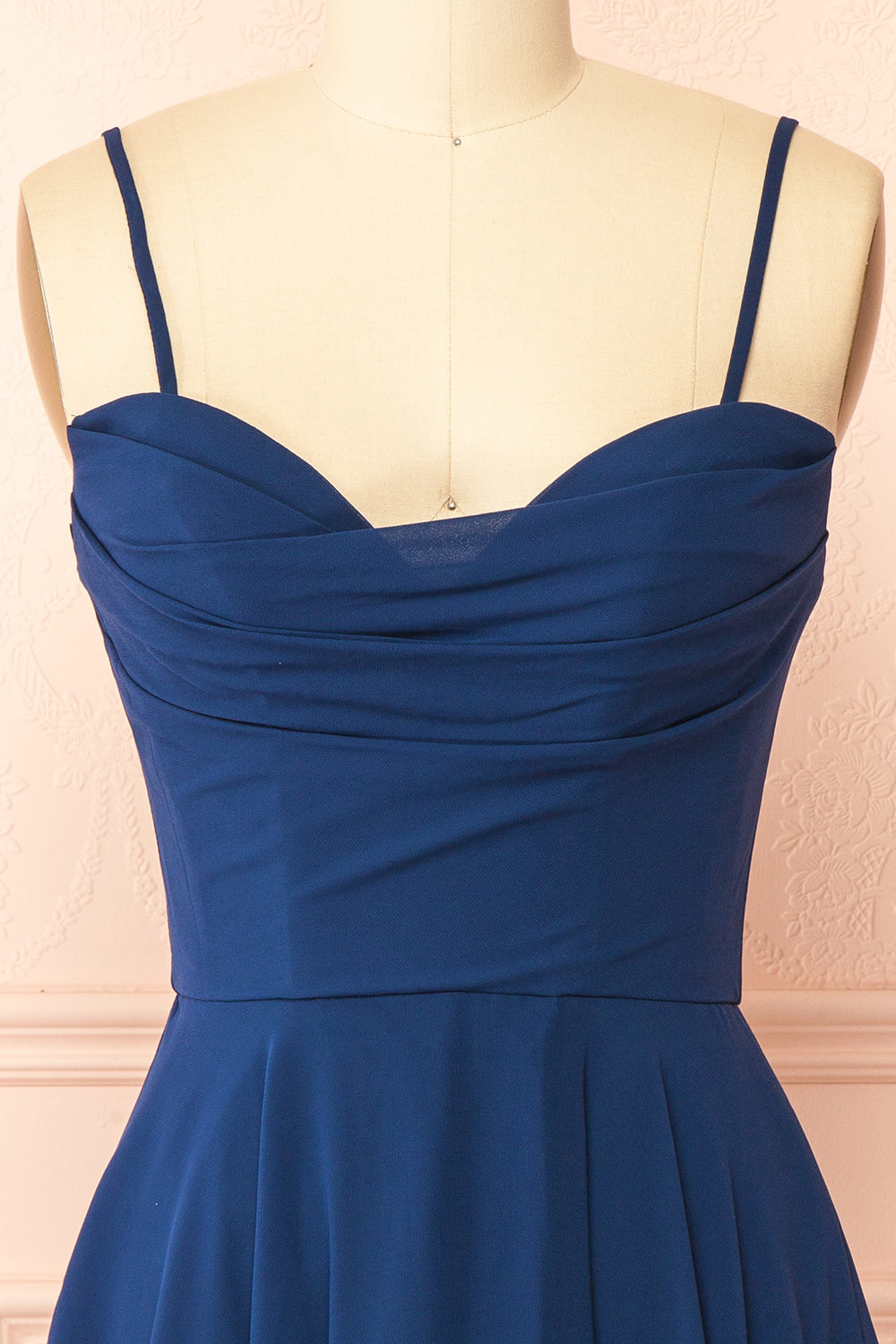 Tamy Navy | Short Chiffon Dress with Sweetheart Neckline