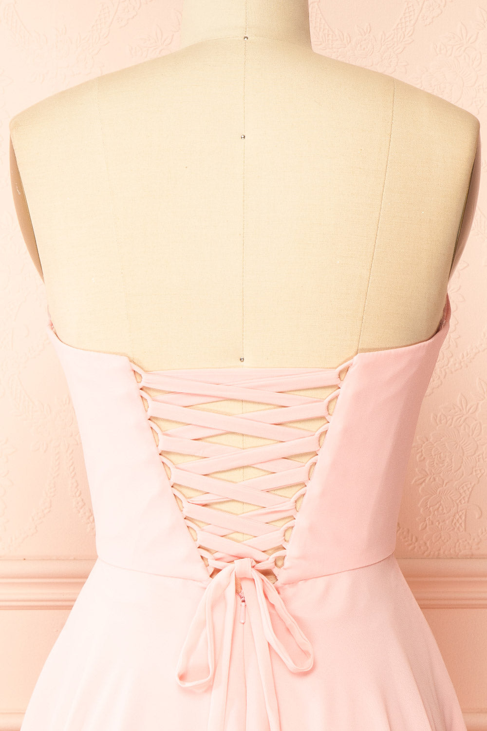 Tamy Pink | Short Chiffon Dress with Sweetheart Neckline