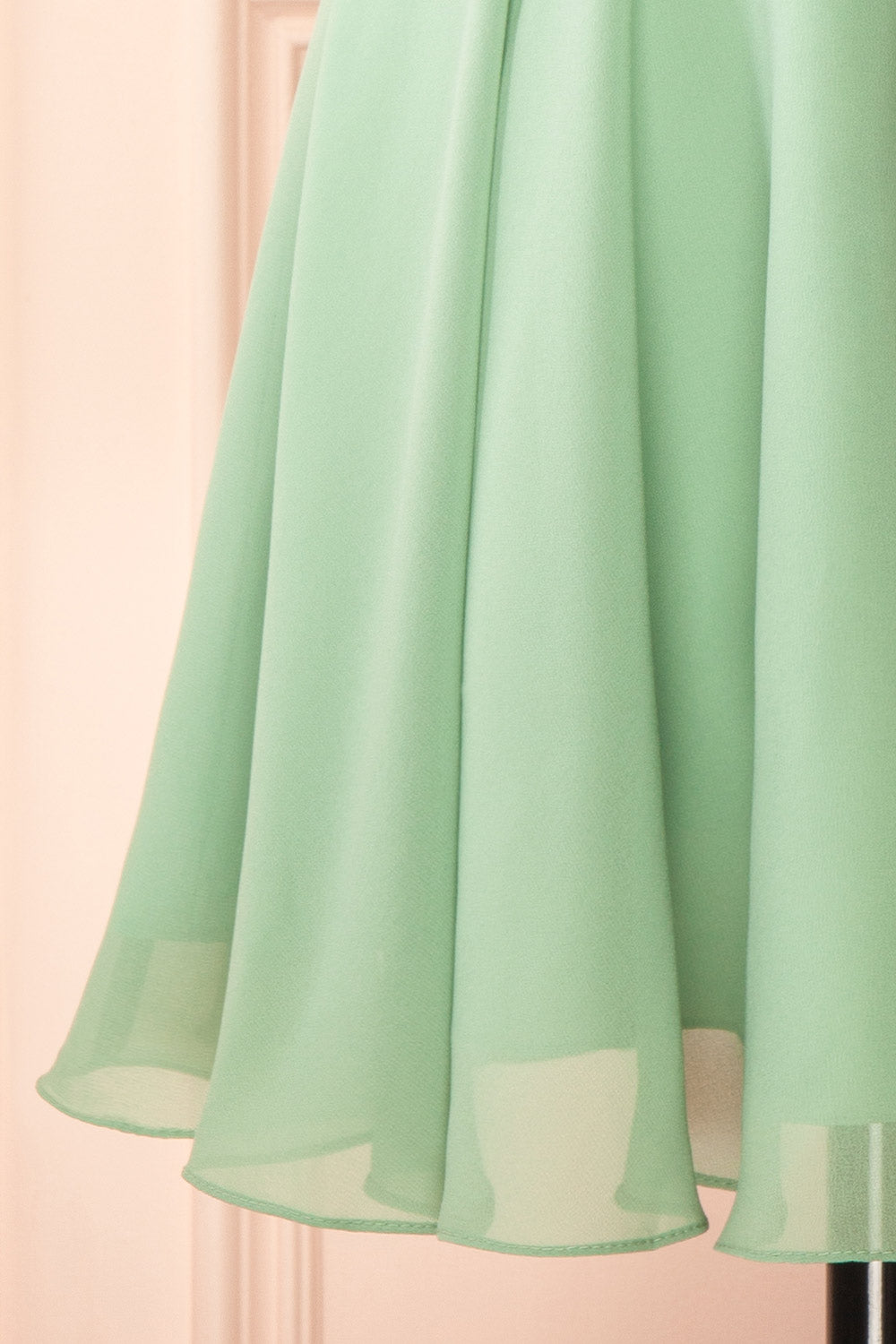 Tamy Sage | Short Chiffon Dress with Sweetheart Neckline