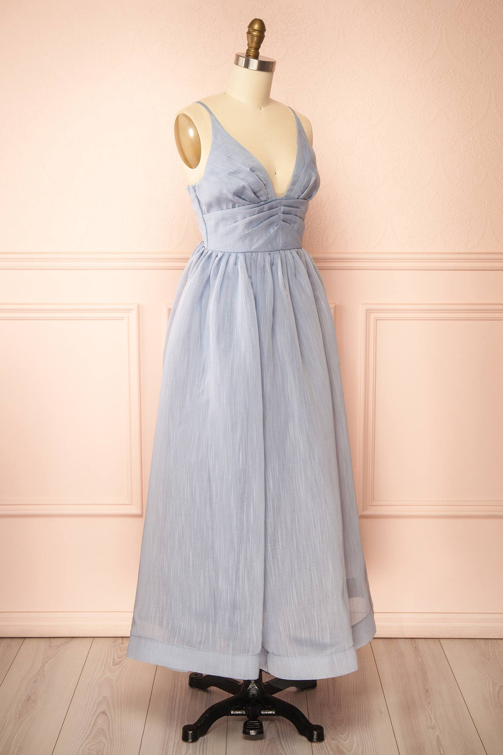 Tavila | Blue Textured Chiffon Maxi Dress with Gathered Bust