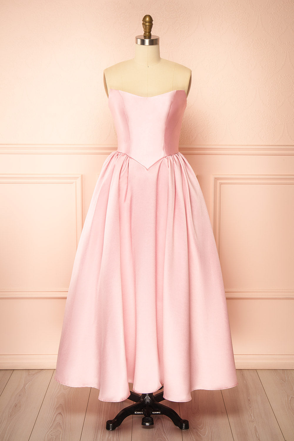Thalya Blush | Long Satin Dress with Fitted Bodice and Pockets