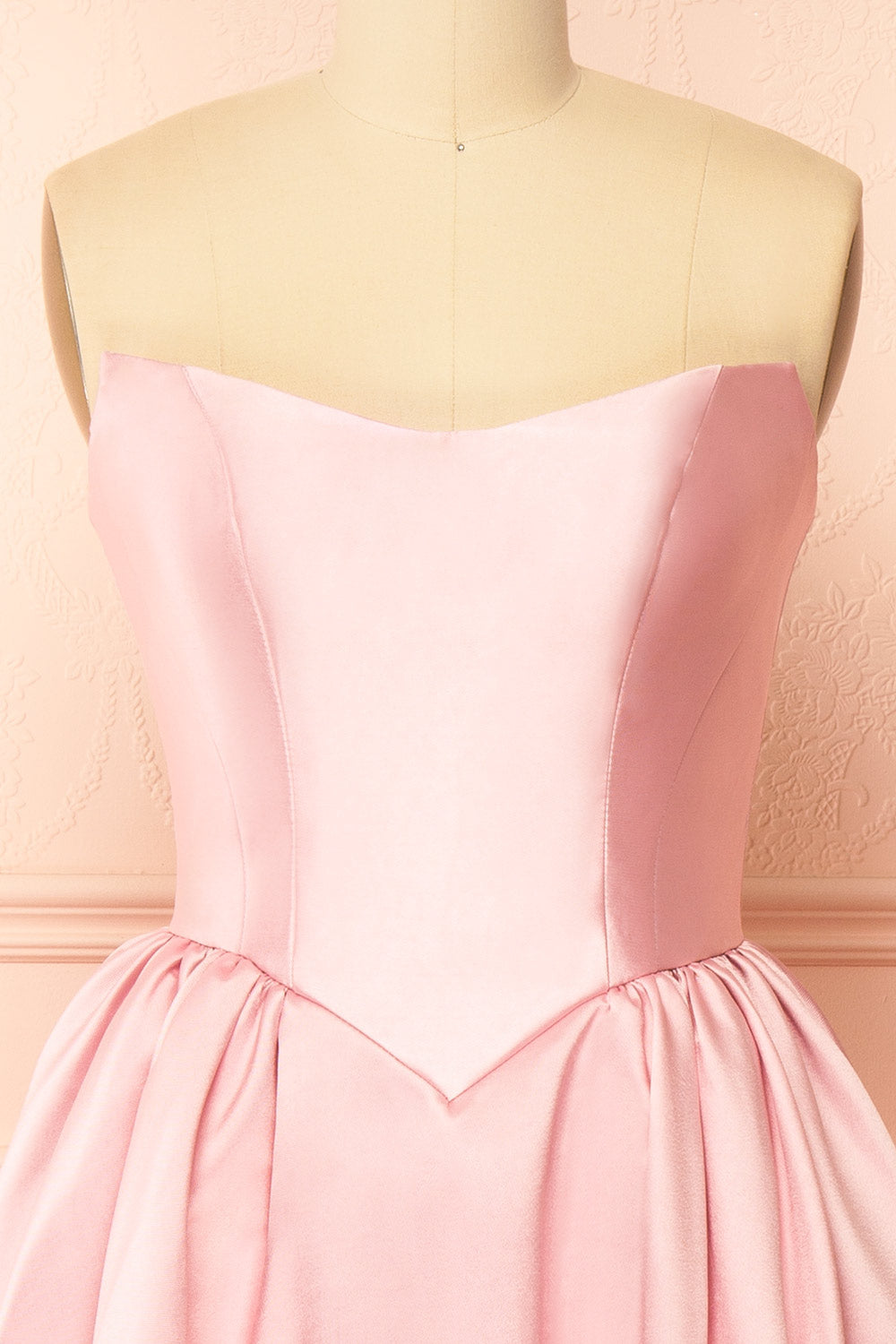 Thalya Blush | Long Satin Dress with Fitted Bodice and Pockets