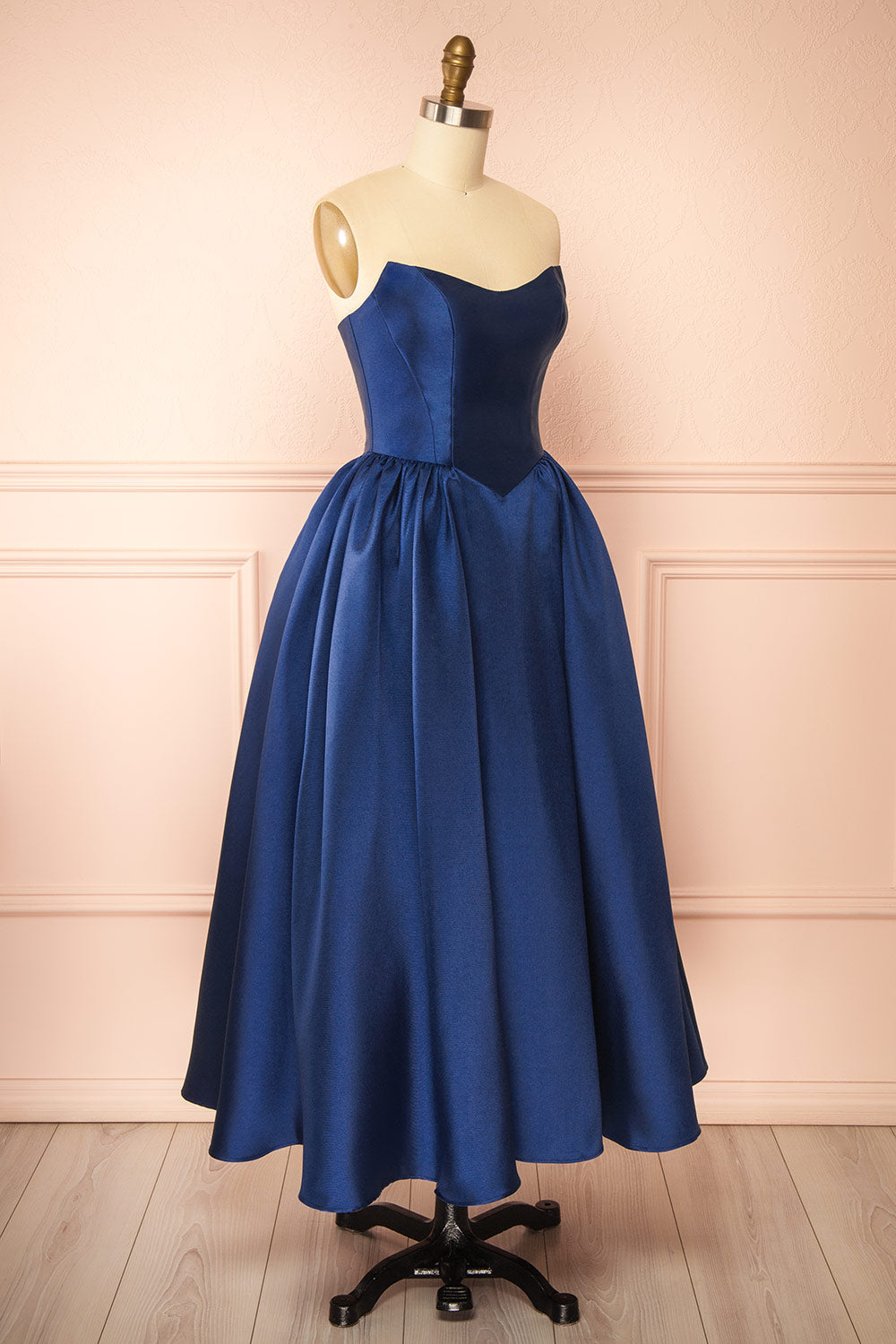 Thalya Navy | Long Satin Dress with Fitted Bodice and Pockets