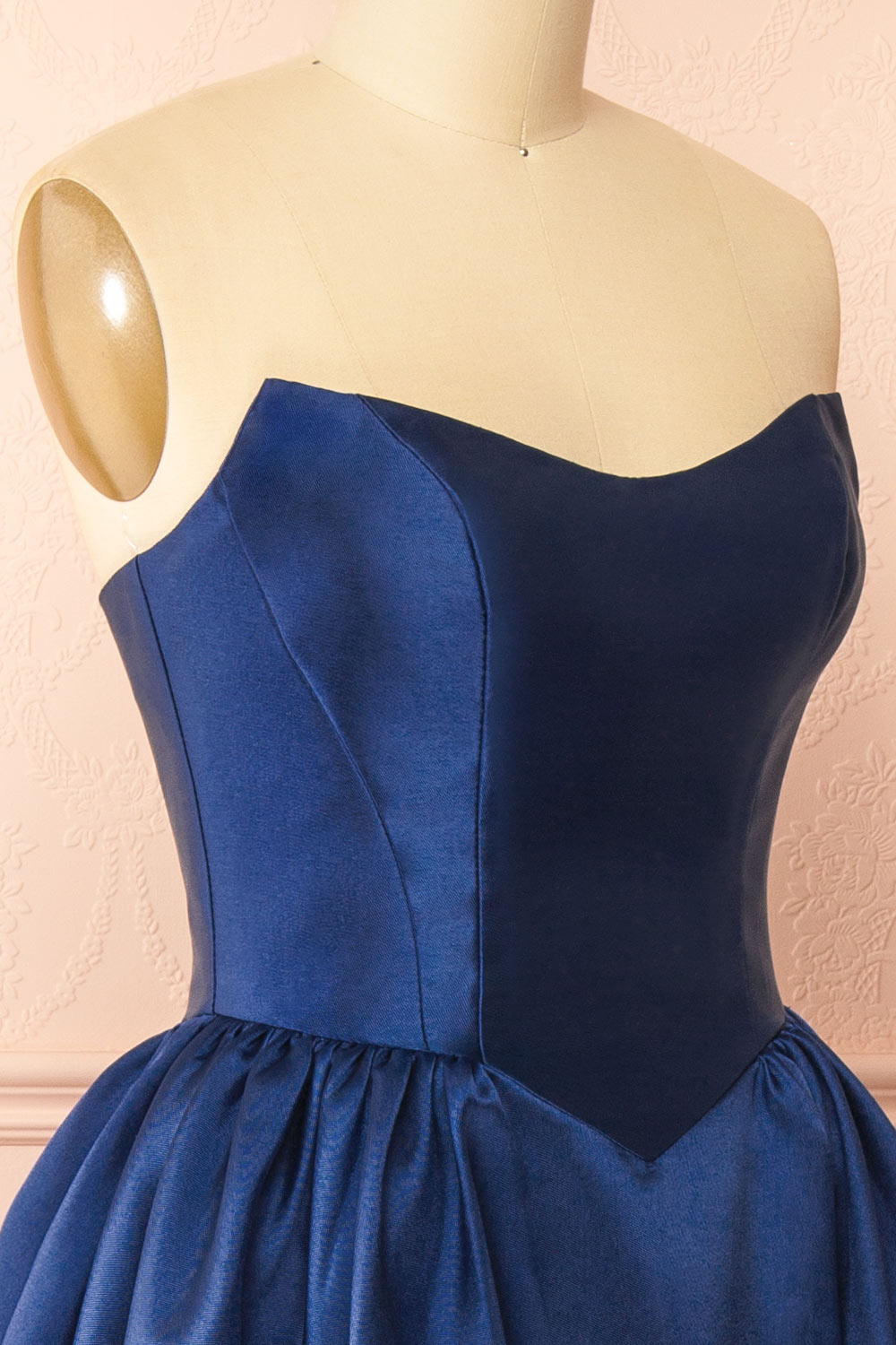 Thalya Navy | Long Satin Dress with Fitted Bodice and Pockets