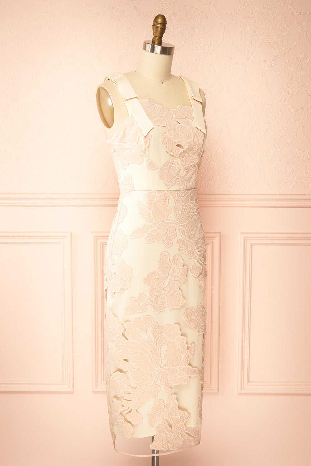 Tsumugi | Midi Dress with Floral Pattern