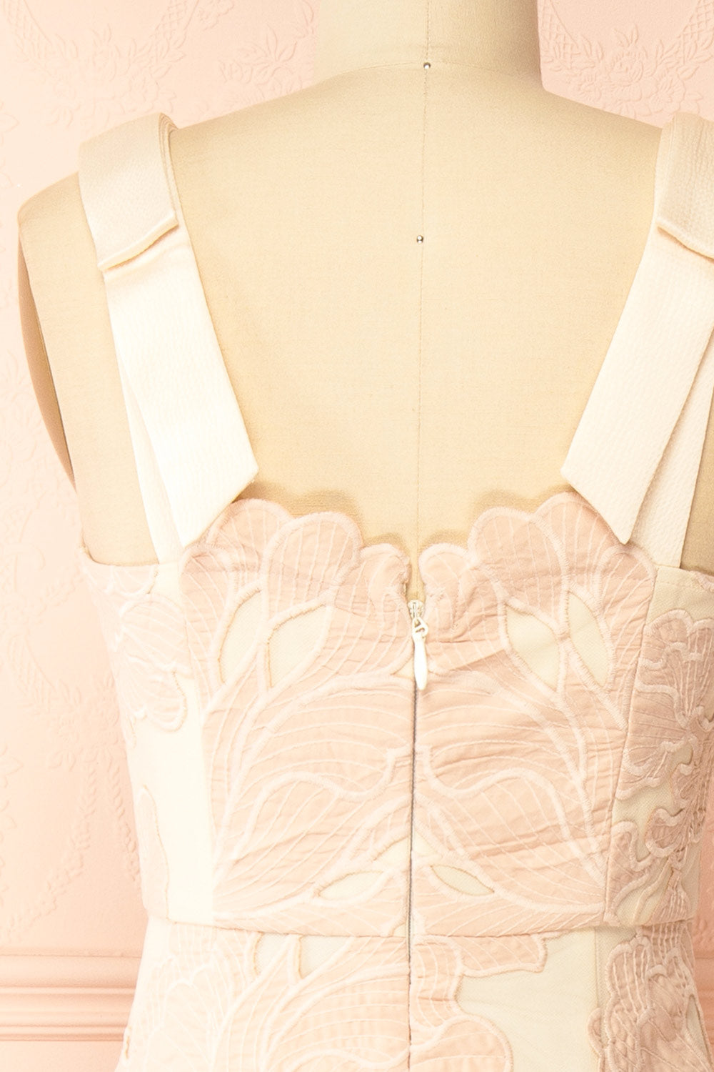 Tsumugi | Midi Dress with Floral Pattern