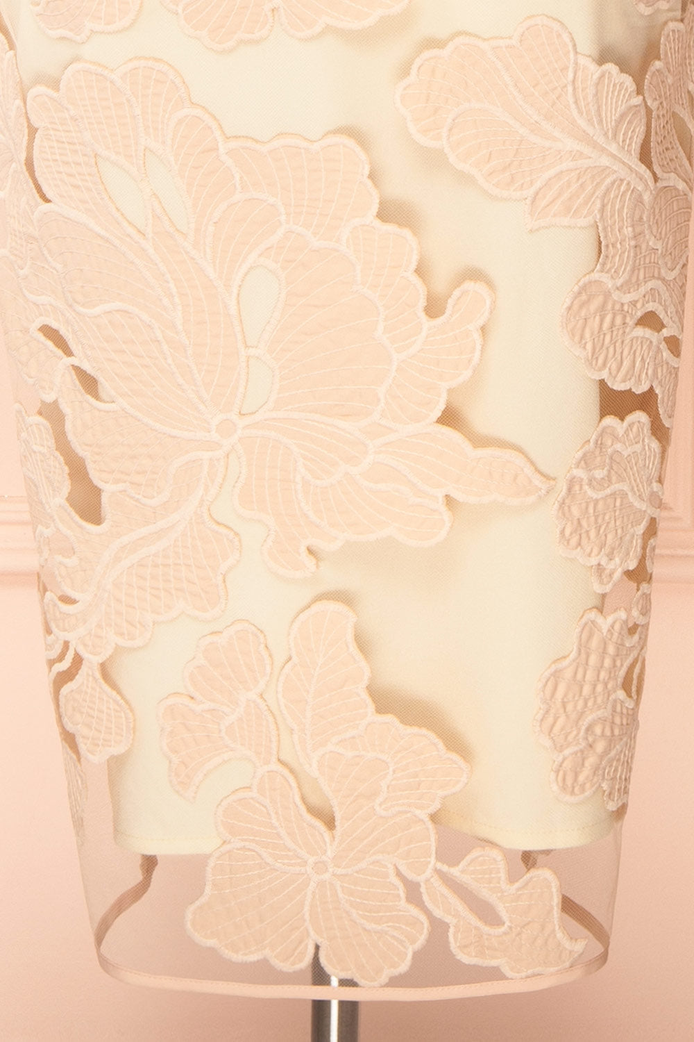 Tsumugi | Midi Dress with Floral Pattern
