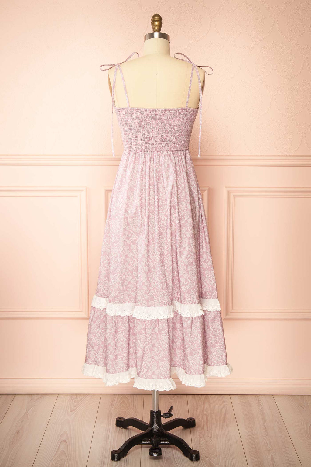 Uluria | Pink Floral Midi Dress with Sweetheart Neckline