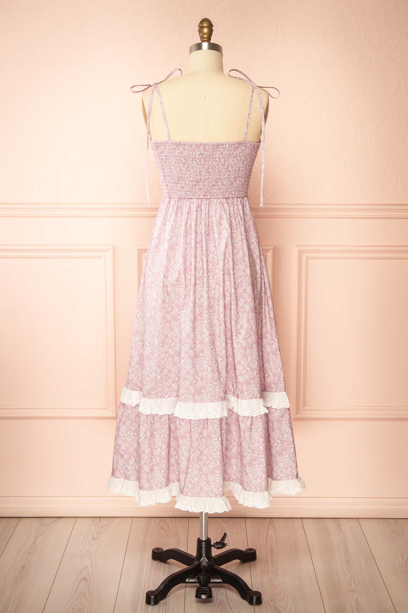 Uluria | Pink Floral Midi Dress with Sweetheart Neckline