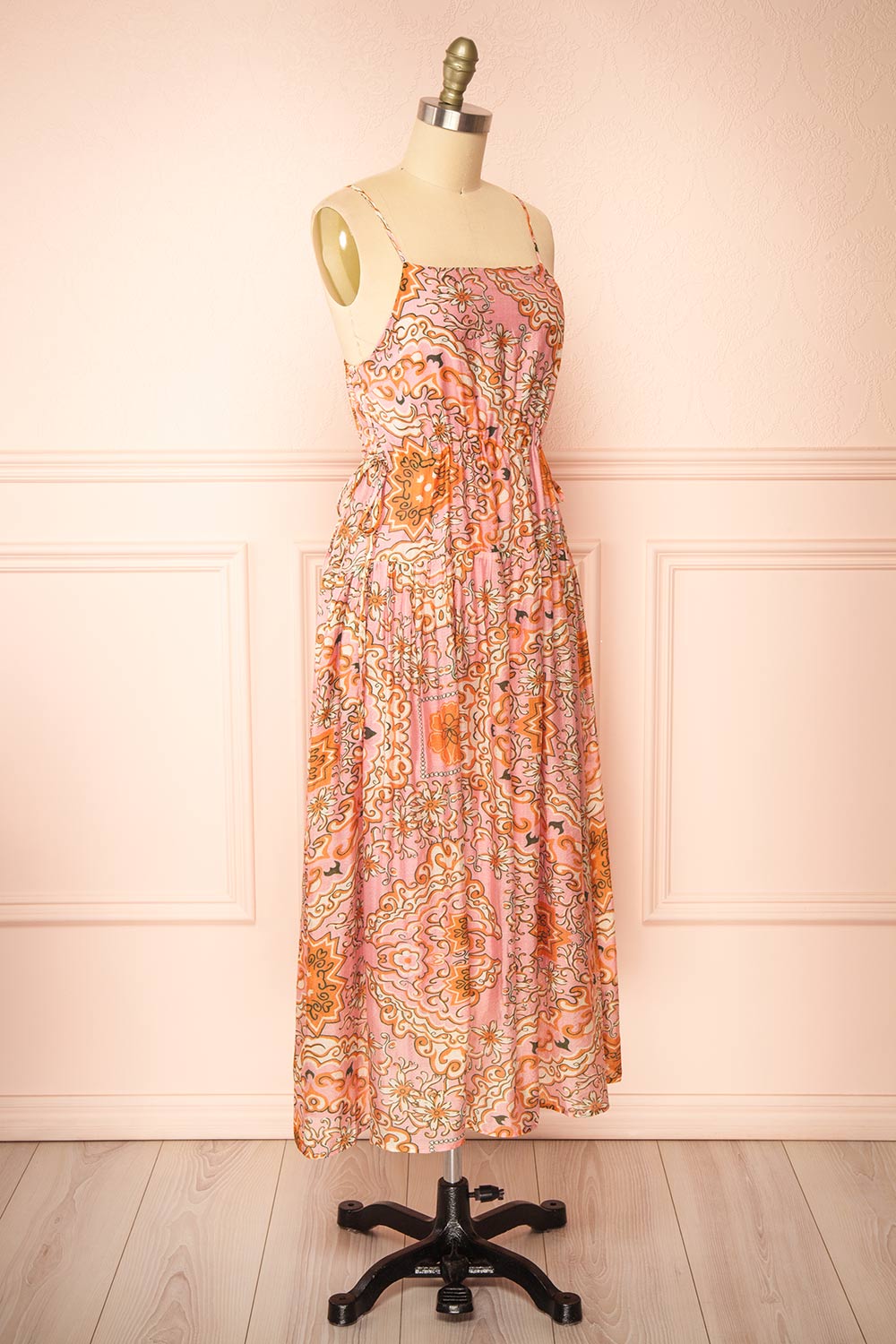 Wydowna | Pink Midi Dress w/ Floral Motif