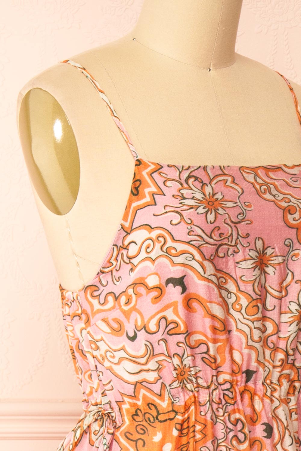 Wydowna | Pink Midi Dress w/ Floral Motif