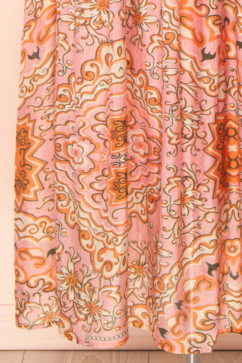 Wydowna | Pink Midi Dress w/ Floral Motif