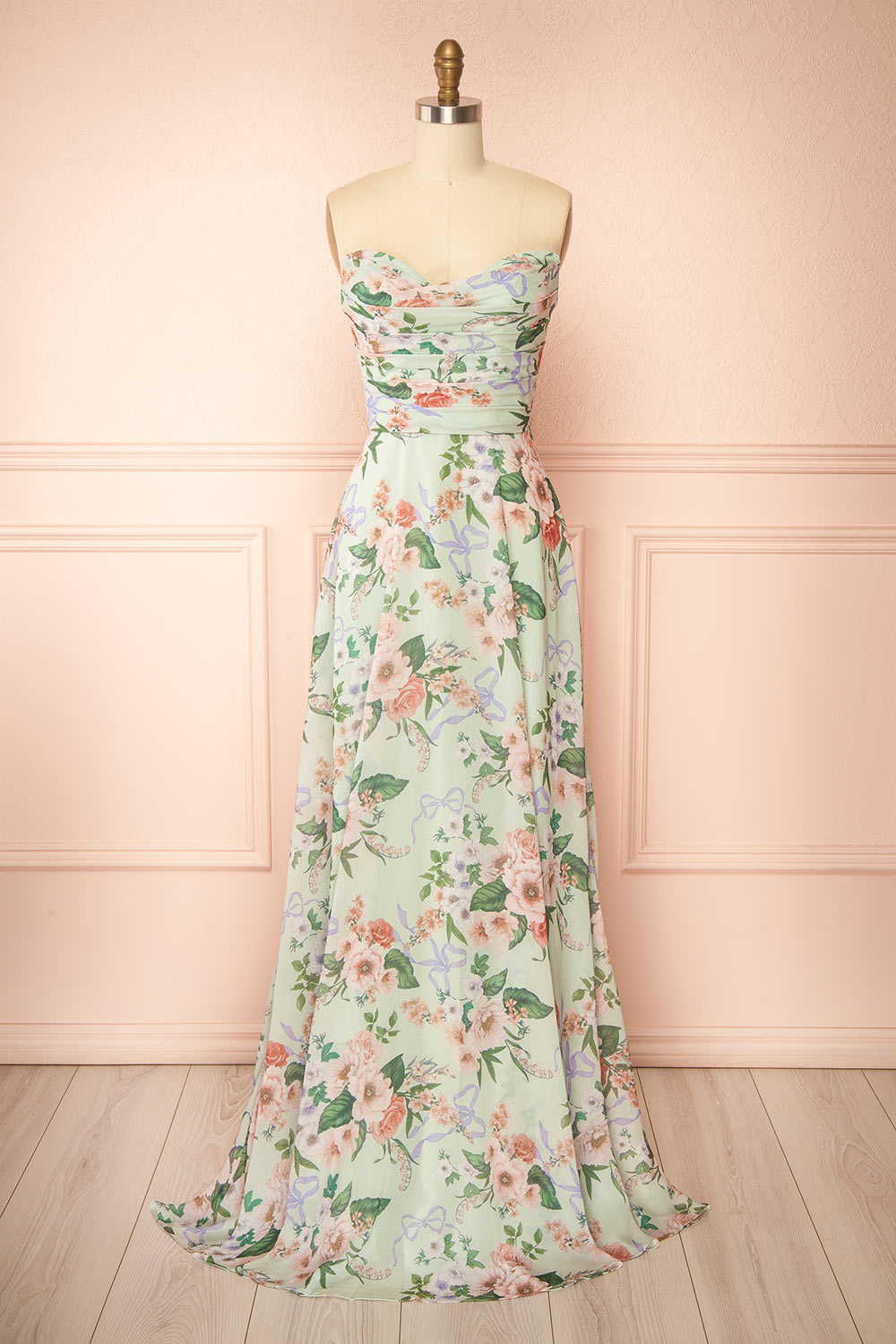 Yujun | Maxi Floral with Sweetheart Neckline and Scarf