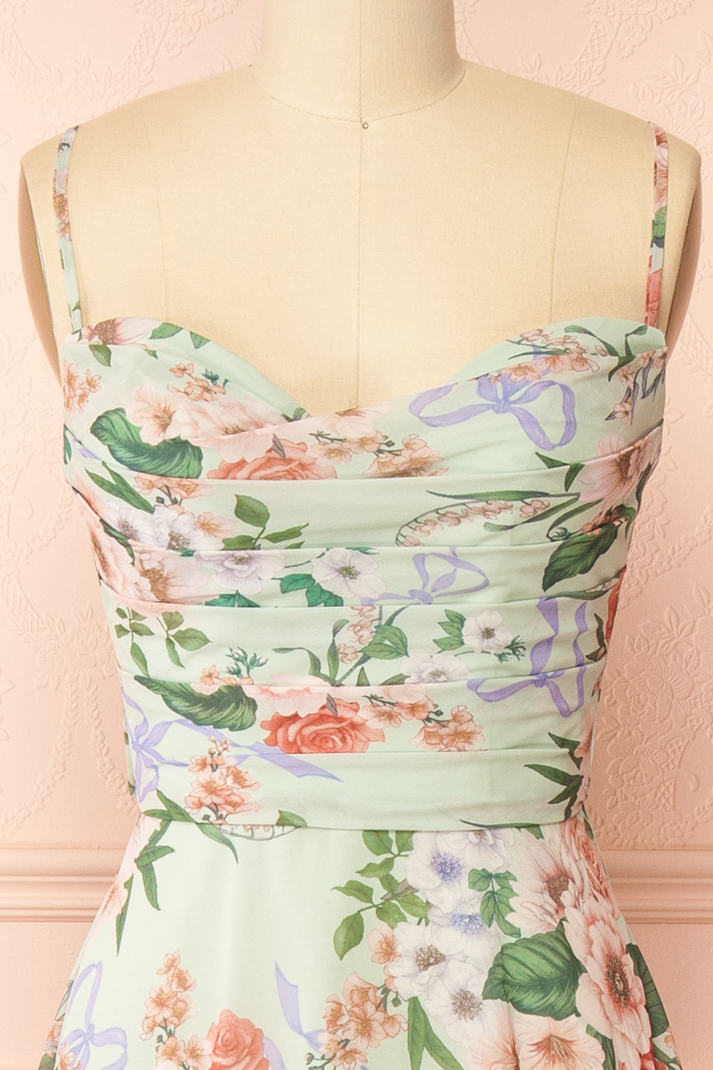 Yujun | Maxi Floral with Sweetheart Neckline and Scarf