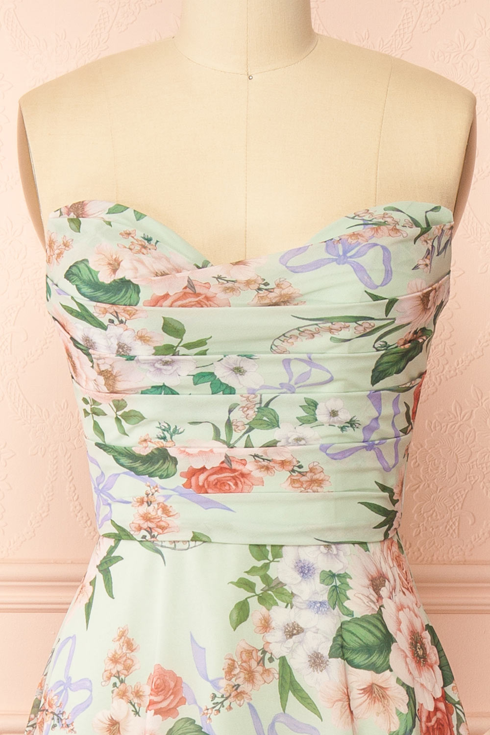 Yujun | Maxi Floral with Sweetheart Neckline and Scarf